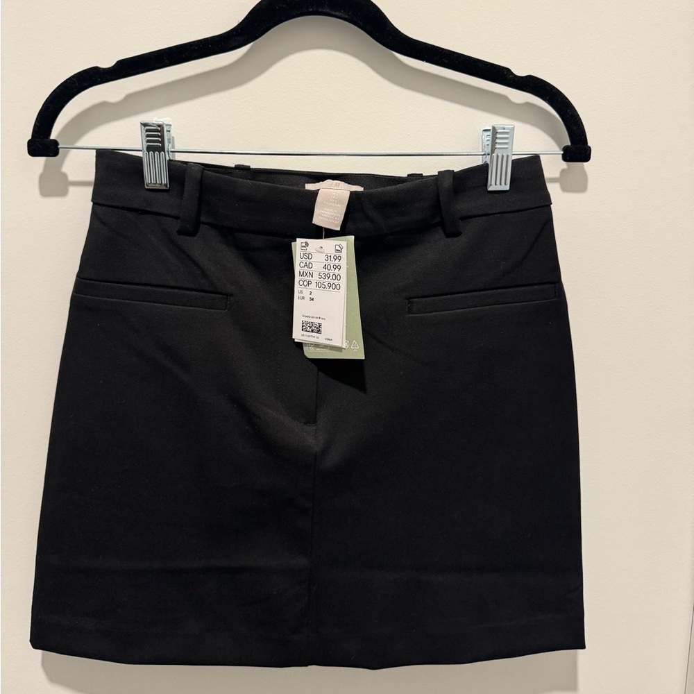 H&M Black Tailored Mini Skirt | NWT Classic Workwear Mini | Size 2